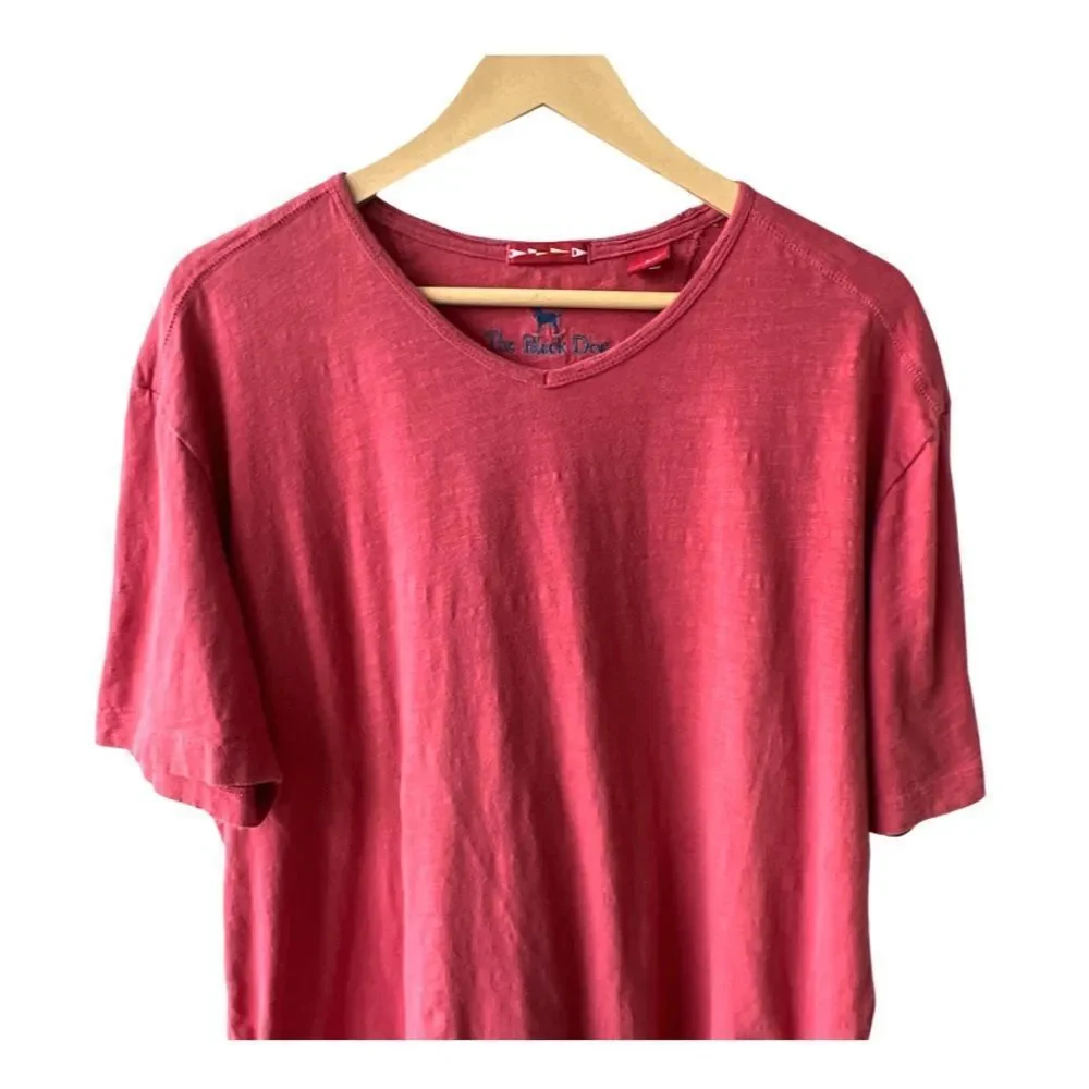 The Black Dog Men’s V-Neck T-Shirt. Coral. Large - Picture 6 of 15